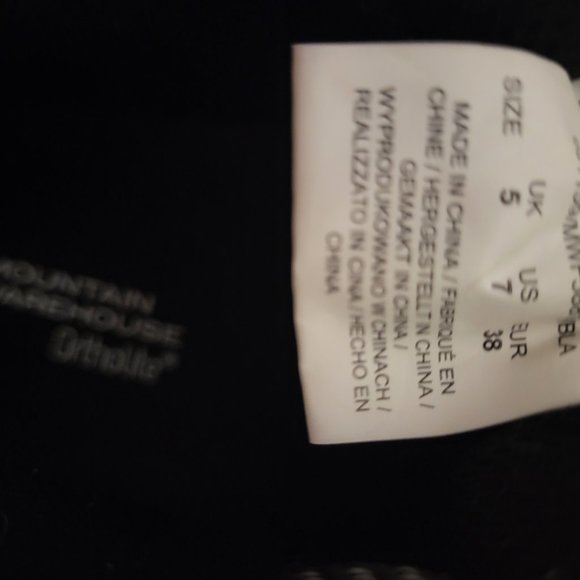 Size 7 Women's Reflective Ortholite Sneakers - Picture 8 of 8